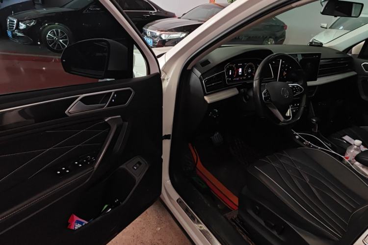 Used Volkswagen Tiguan L 2022 330TSI Automatic Two-Wheel Drive Smart Edition Driver Seat