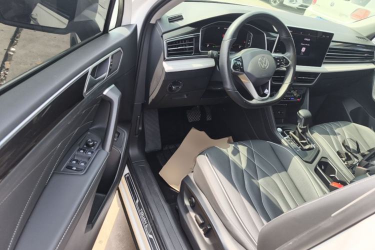 Used Volkswagen Tiguan L 2022 330TSI Automatic Two-Wheel Drive Smart Edition Driver Seat