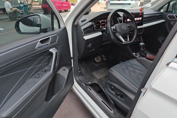 Used Volkswagen Tiguan L 2022 330TSI Automatic Two-Wheel Drive R-Line Enhanced Edition Driver Seat