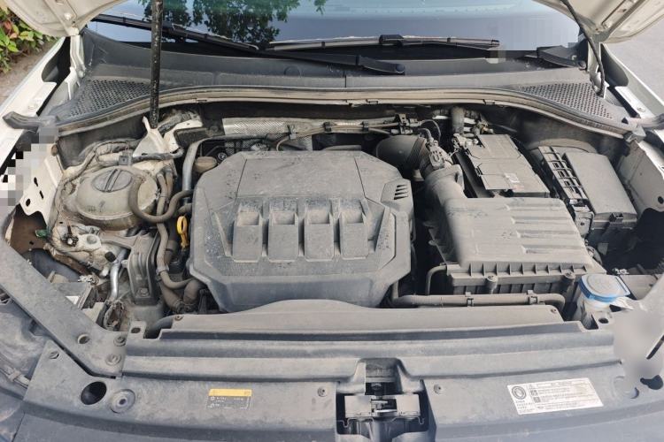 Used Volkswagen Tiguan L 2022 330TSI Automatic Two-Wheel Drive R-Line Flagship Edition Engine Bay