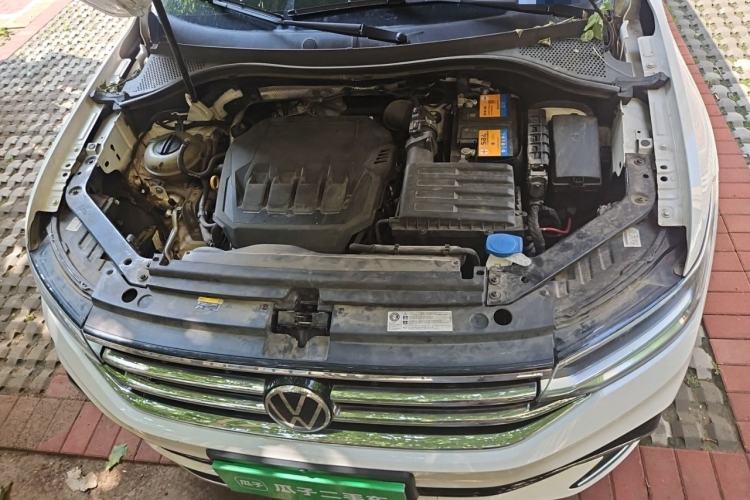 Used Volkswagen Tiguan L 2022 330TSI Automatic Two-Wheel Drive R-Line Enhanced Edition Engine Bay