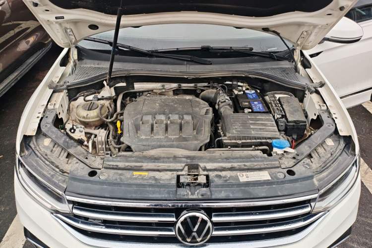 Used Volkswagen Tiguan L 2022 330TSI Automatic Two-Wheel Drive R-Line Enhanced Edition Engine Bay