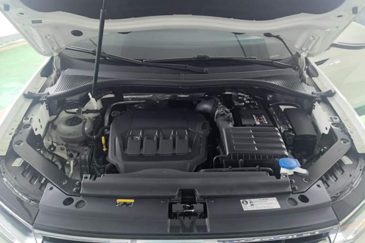 Used Volkswagen Tiguan L 2022 330TSI Automatic Two-Wheel Drive Smart Edition Engine Bay