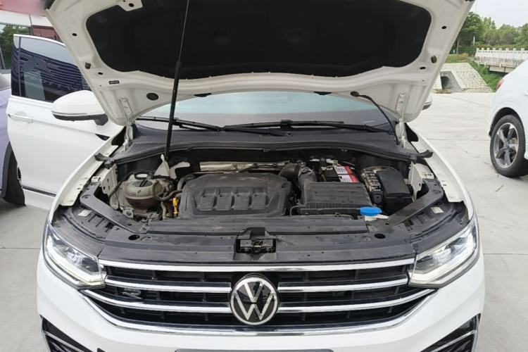 Used Volkswagen Tiguan L 2022 330TSI Automatic Two-Wheel Drive R-Line Enhanced Edition Engine Bay