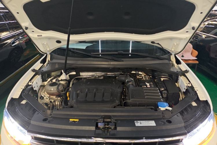 Used Volkswagen Tiguan L 2022 330TSI Automatic Two-Wheel Drive Smart Edition Engine Bay