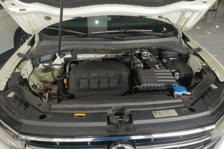Used Volkswagen Tiguan L 2022 330TSI Automatic Two-Wheel Drive R-Line Enhanced Edition Engine Bay
