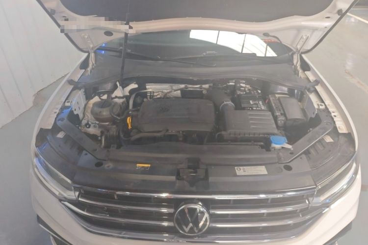 Used Volkswagen Tiguan L 2022 380TSI Automatic All-Wheel Drive R-Line Enhanced Comfort 7-Seater Engine Bay