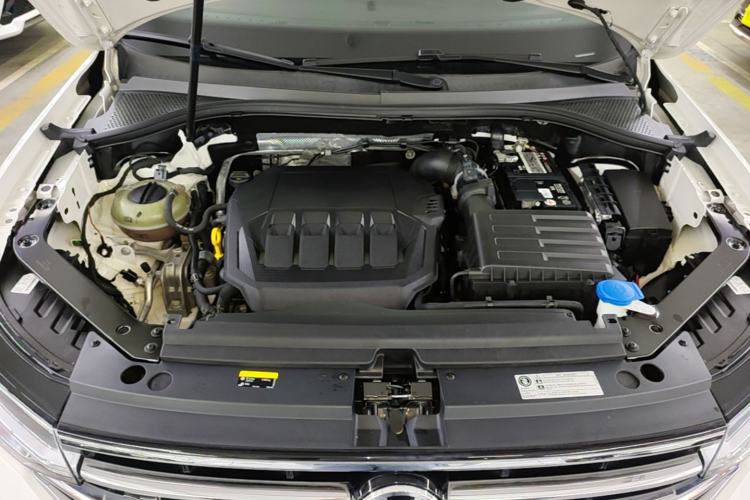 Used Volkswagen Tiguan L 2022 330TSI Automatic Two-Wheel Drive R-Line Enhanced Edition Engine Bay