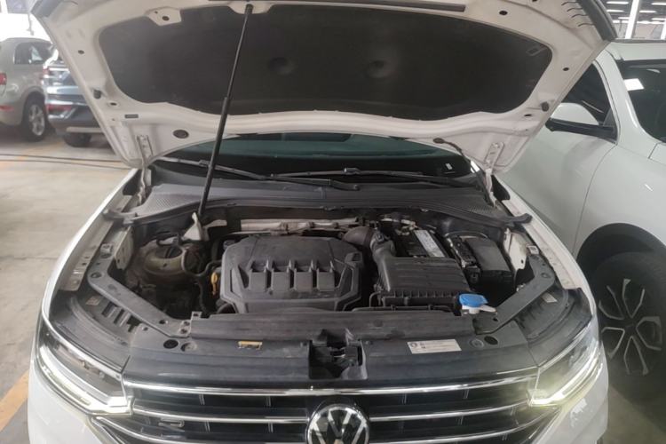 Used Volkswagen Tiguan L 2022 330TSI Automatic Two-Wheel Drive R-Line Enhanced Edition Engine Bay