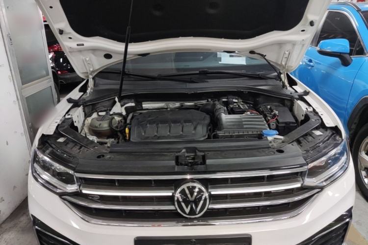 Used Volkswagen Tiguan L 2022 330TSI Automatic Two-Wheel Drive R-Line Enhanced Edition Engine Bay