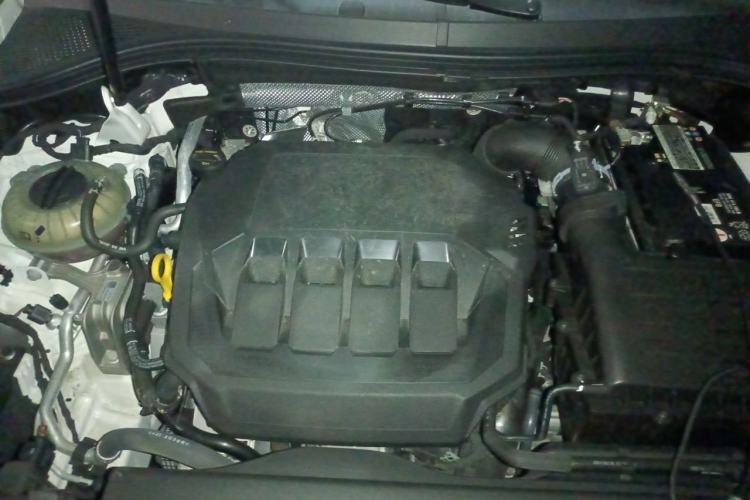 Used Volkswagen Tiguan L 2022 330TSI Automatic Two-Wheel Drive R-Line Flagship Edition Engine Bay