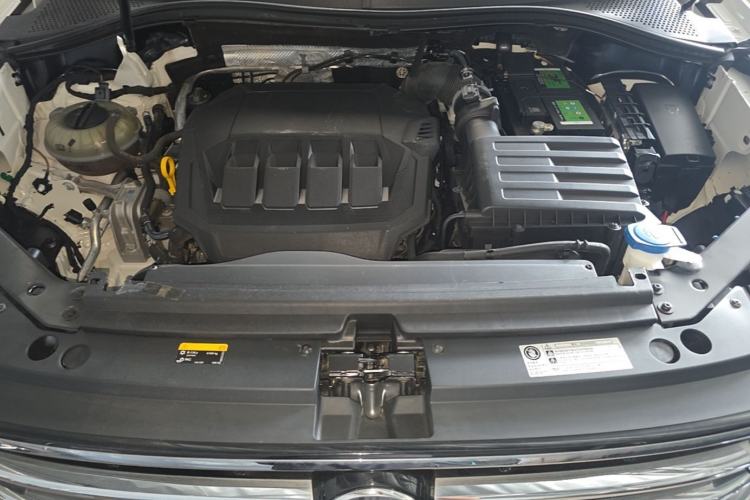 Used Volkswagen Tiguan L 2022 330TSI Automatic Two-Wheel Drive Comfort Edition Engine Bay