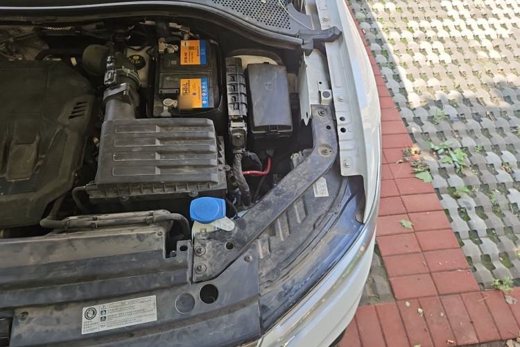 Used Volkswagen Tiguan L 2022 330TSI Automatic Two-Wheel Drive R-Line Enhanced Edition Engine Bay Left