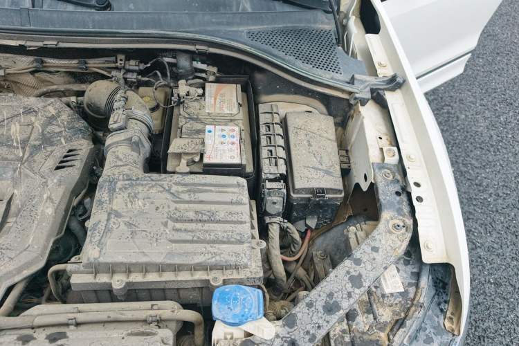 Used Volkswagen Tiguan L 2022 330TSI Automatic Two-Wheel Drive R-Line Enhanced Edition Engine Bay Left