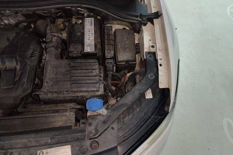 Used Volkswagen Tiguan L 2022 330TSI Automatic Two-Wheel Drive R-Line Enhanced Edition Engine Bay Left