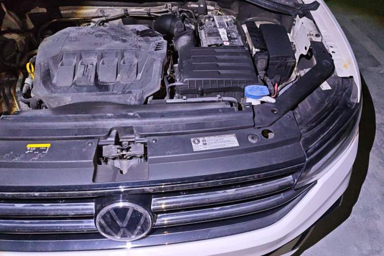Used Volkswagen Tiguan L 2022 330TSI Automatic Two-Wheel Drive R-Line Enhanced Edition Engine Bay Left