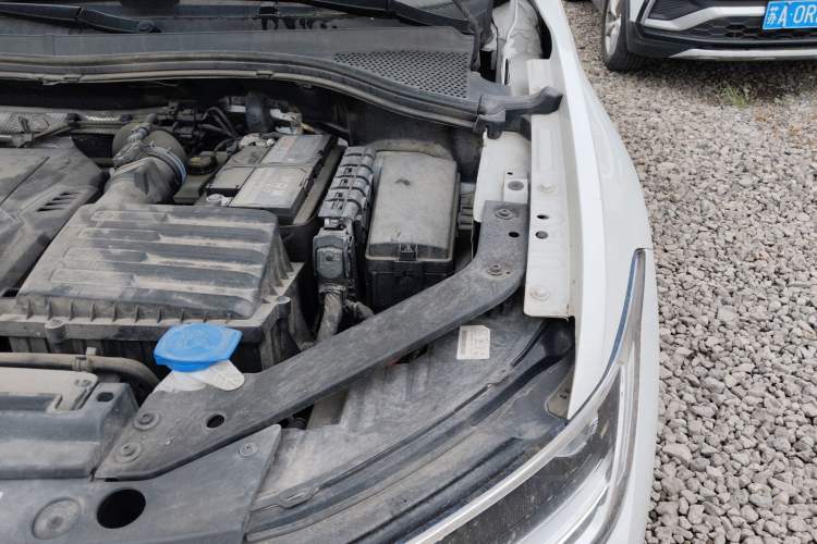 Used Volkswagen Tiguan L 2022 330TSI Automatic Two-Wheel Drive Comfort Edition Engine Bay Left
