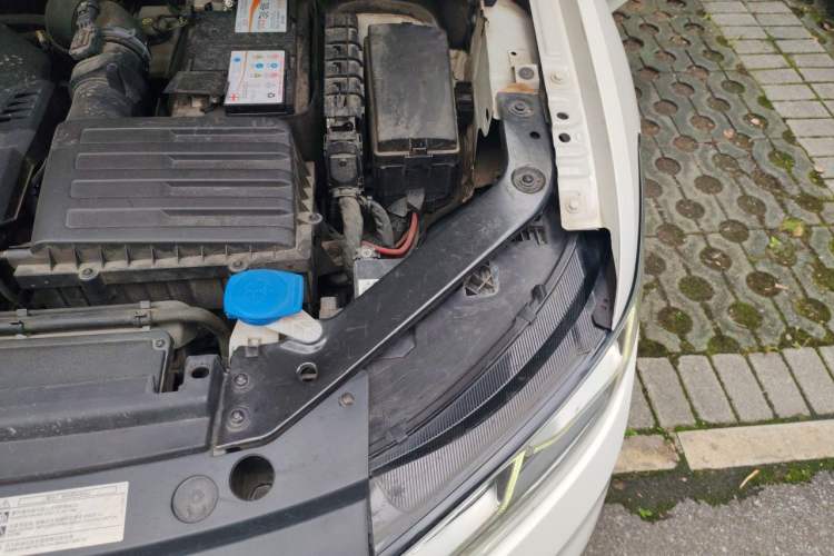 Used Volkswagen Tiguan L 2022 330TSI Automatic Two-Wheel Drive R-Line Flagship Edition Engine Bay Left