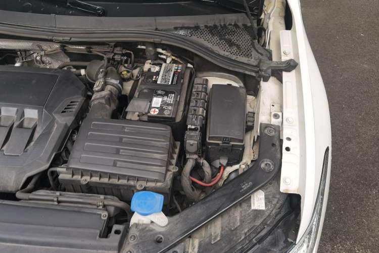 Used Volkswagen Tiguan L 2022 330TSI Automatic Two-Wheel Drive R-Line Enhanced Edition Engine Bay Left