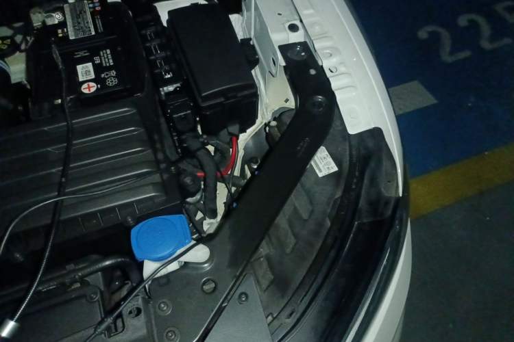 Used Volkswagen Tiguan L 2022 330TSI Automatic Two-Wheel Drive R-Line Flagship Edition Engine Bay Left
