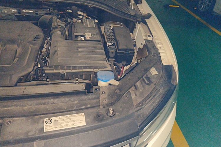 Used Volkswagen Tiguan L 2022 330TSI Automatic Two-Wheel Drive R-Line Enhanced Edition Engine Bay Left