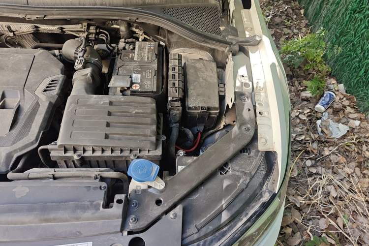 Used Volkswagen Tiguan L 2022 330TSI Automatic Two-Wheel Drive R-Line Enhanced Edition Engine Bay Left