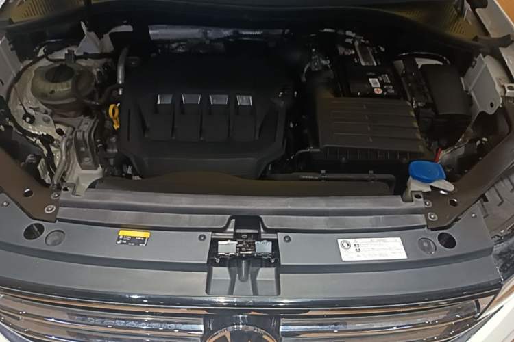 Used Volkswagen Tiguan L 2022 330TSI Automatic Two-Wheel Drive Smart Edition Engine Bay