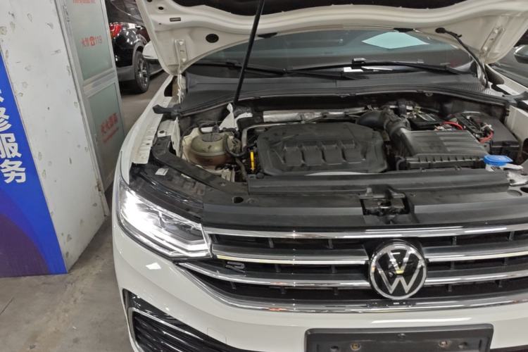 Used Volkswagen Tiguan L 2022 330TSI Automatic Two-Wheel Drive R-Line Enhanced Edition Engine Bay Right