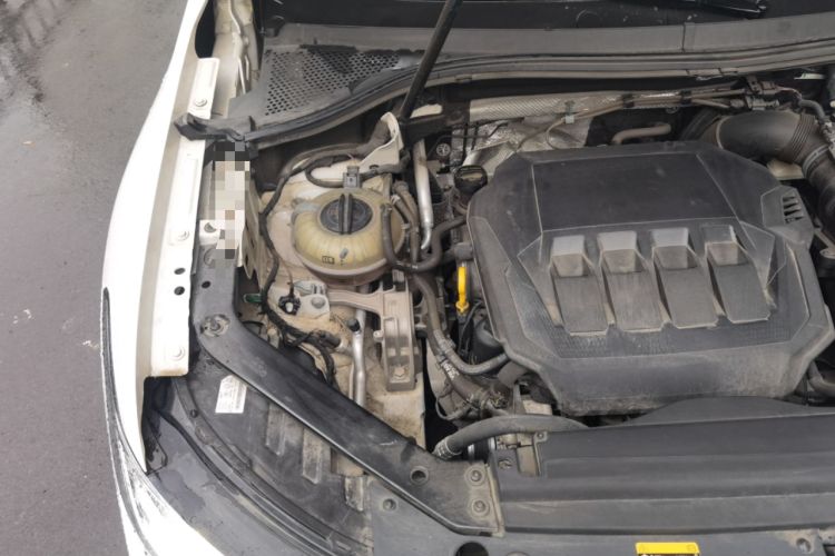 Used Volkswagen Tiguan L 2022 330TSI Automatic Two-Wheel Drive R-Line Enhanced Edition Engine Bay Right