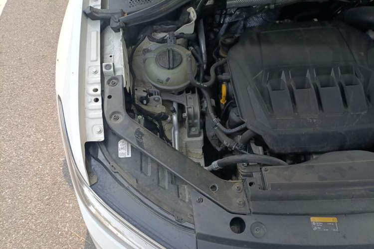 Used Volkswagen Tiguan L 2022 330TSI Automatic Two-Wheel Drive Comfort Edition Engine Bay Right