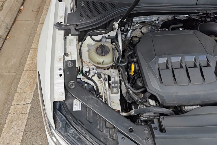 Used Volkswagen Tiguan L 2022 330TSI Automatic Two-Wheel Drive R-Line Enhanced Edition Engine Bay Right