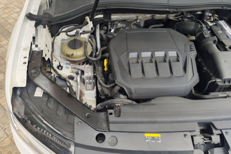Used Volkswagen Tiguan L 2022 330TSI Automatic Two-Wheel Drive R-Line Enhanced Edition Engine Bay Right