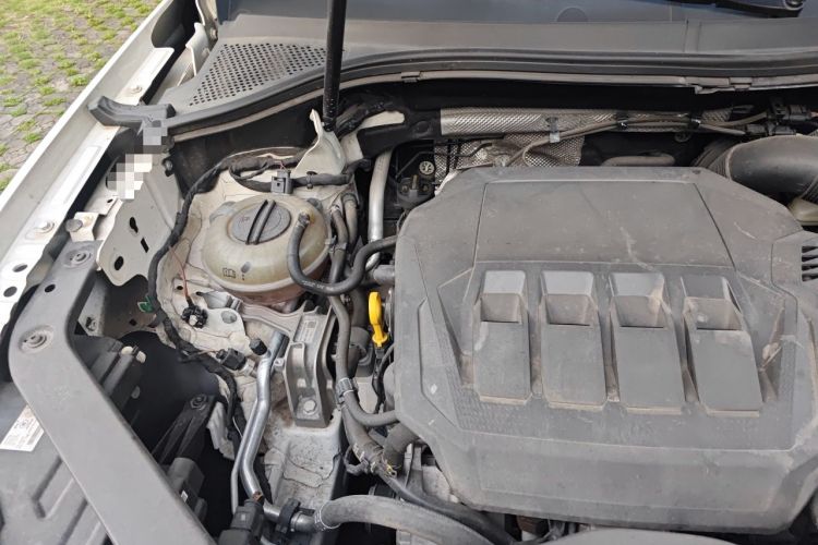Used Volkswagen Tiguan L 2022 330TSI Automatic Two-Wheel Drive R-Line Enhanced Edition Engine Bay Right