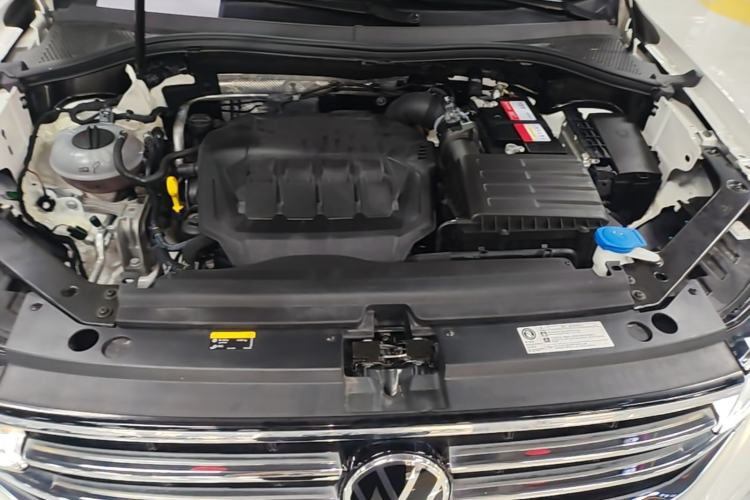 Used Volkswagen Tiguan L 2022 330TSI Automatic Two-Wheel Drive Comfort Edition Engine Bay
