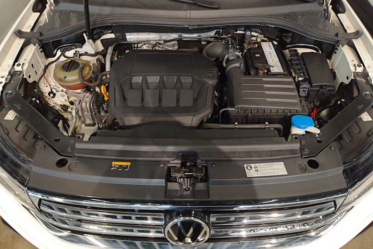 Used Volkswagen Tiguan L 2022 330TSI Automatic Two-Wheel Drive R-Line Enhanced Edition Engine Bay