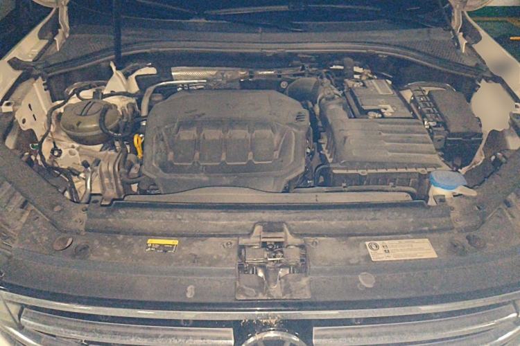 Used Volkswagen Tiguan L 2022 330TSI Automatic Two-Wheel Drive R-Line Enhanced Edition Engine Bay