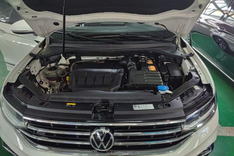 Used Volkswagen Tiguan L 2022 330TSI Automatic Two-Wheel Drive R-Line Enhanced Edition Engine Bay