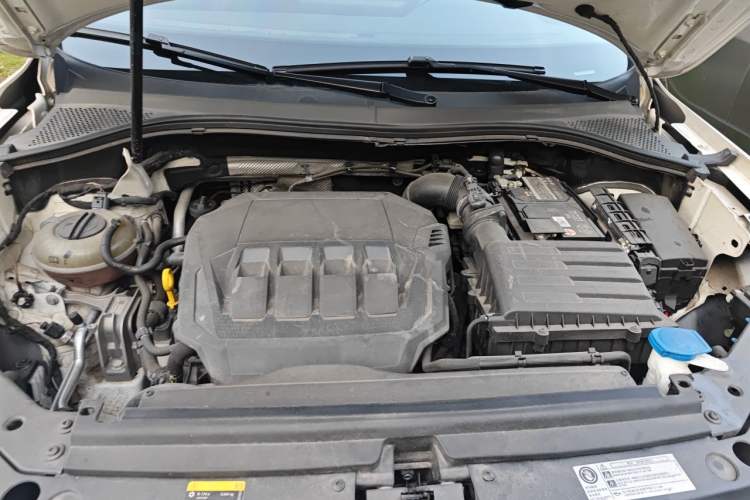 Used Volkswagen Tiguan L 2022 330TSI Automatic Two-Wheel Drive R-Line Enhanced Edition Engine Bay