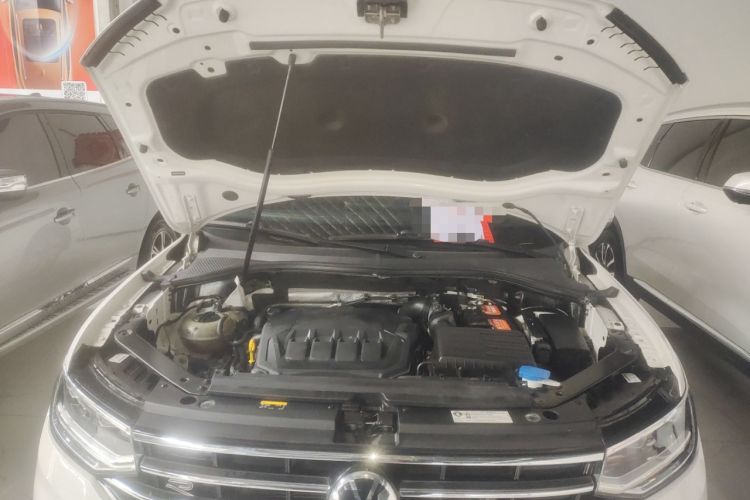 Used Volkswagen Tiguan L 2022 330TSI Automatic Two-Wheel Drive R-Line Enhanced Edition Engine Bay