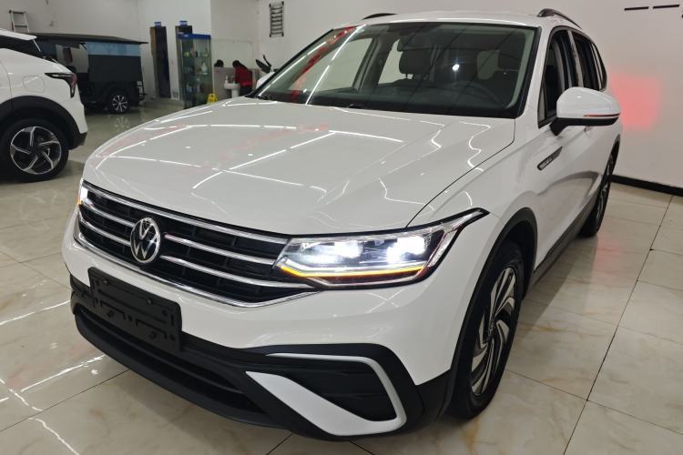 Used Volkswagen Tiguan L 2022 330TSI Automatic Two-Wheel Drive Comfort Edition Guazi used car, China used car export, Used car for sale, Used  cars, Cheapest cars for sale