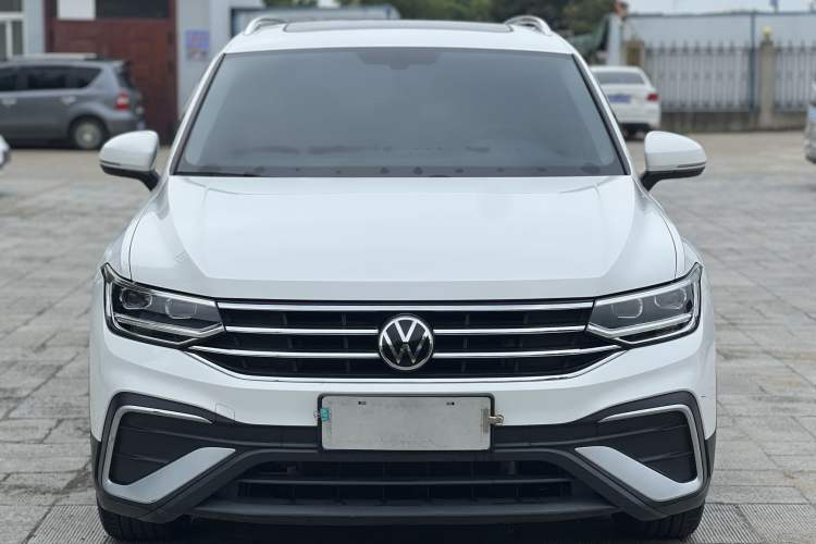 Used Volkswagen Tiguan L 2022 330TSI Automatic Two-Wheel Drive Smart Edition Exterior 1