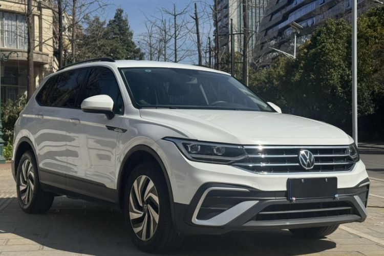 Used Volkswagen Tiguan L 2022 330TSI Automatic Two-Wheel Drive Comfort Edition Exterior 1