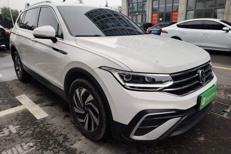 Used Volkswagen Tiguan L 2022 330TSI Automatic Two-Wheel Drive Smart Edition Exterior 1