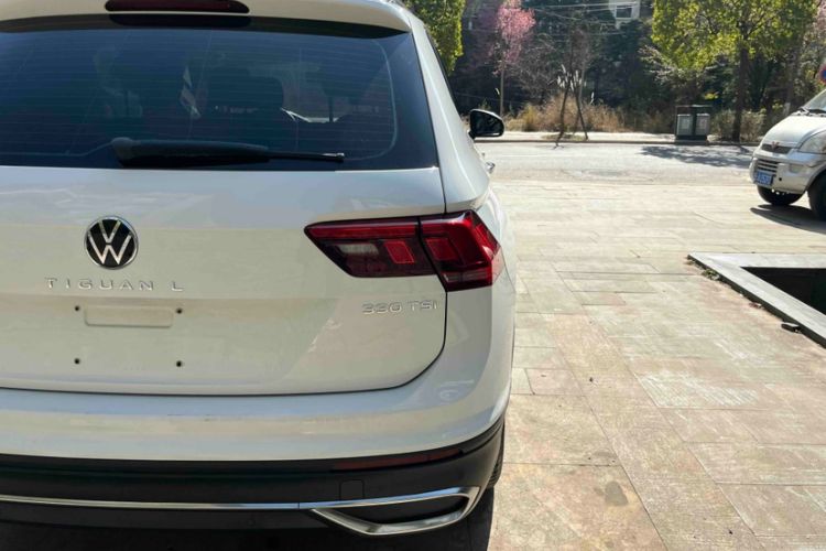 Used Volkswagen Tiguan L 2022 330TSI Automatic Two-Wheel Drive Comfort Edition Exterior 11