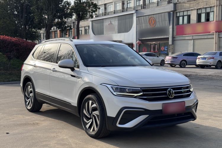 Used Volkswagen Tiguan L 2022 330TSI Automatic Two-Wheel Drive Comfort Edition Exterior 2