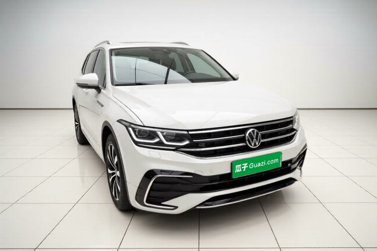 Used Volkswagen Tiguan L 2022 330TSI Automatic Two-Wheel Drive R-Line Enhanced Edition Exterior 2
