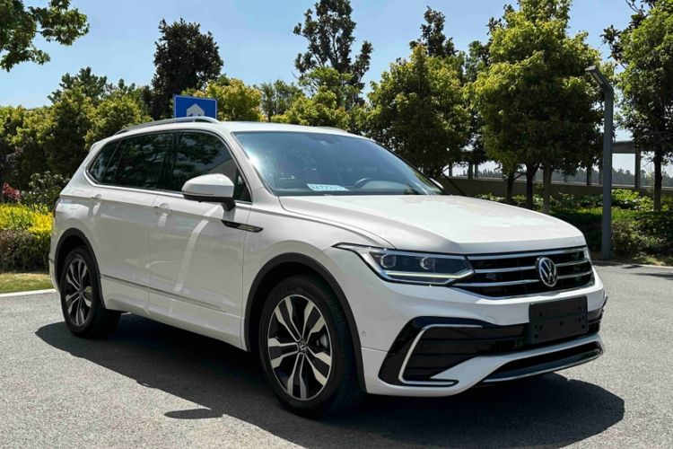 Used Volkswagen Tiguan L 2022 330TSI Automatic Two-Wheel Drive R-Line Enhanced Edition Exterior 2
