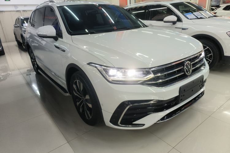 Used Volkswagen Tiguan L 2022 330TSI Automatic Two-Wheel Drive R-Line Enhanced Edition Exterior 2