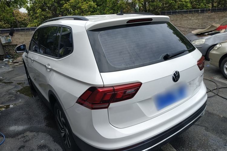 Used Volkswagen Tiguan L 2022 330TSI Automatic Two-Wheel Drive Comfort Edition Exterior 2