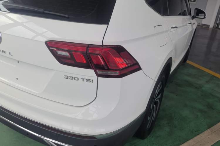 Used Volkswagen Tiguan L 2022 330TSI Automatic Two-Wheel Drive Smart Edition Exterior 3